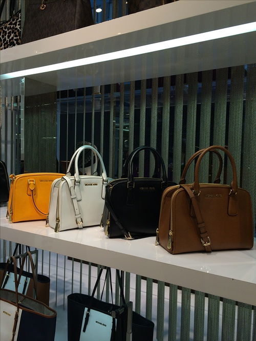 解析美国代购买手直招代理与商品房代购代销 机遇、模式与风险防范